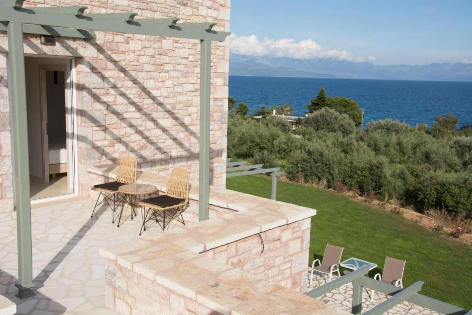 Stone Bay Houses In Messinia Kalamaki Beach Area Chrani Exterior foto